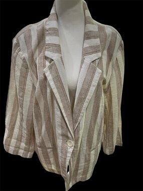Chico’s linen and cotton blazer, size 3